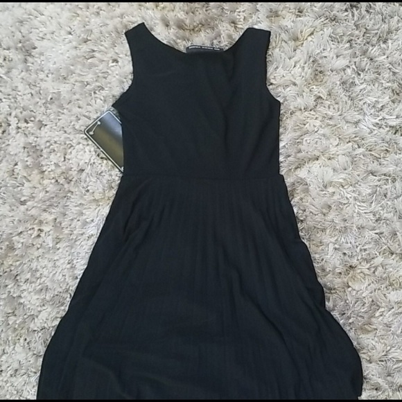 Brand New girls dress - Picture 3 of 3